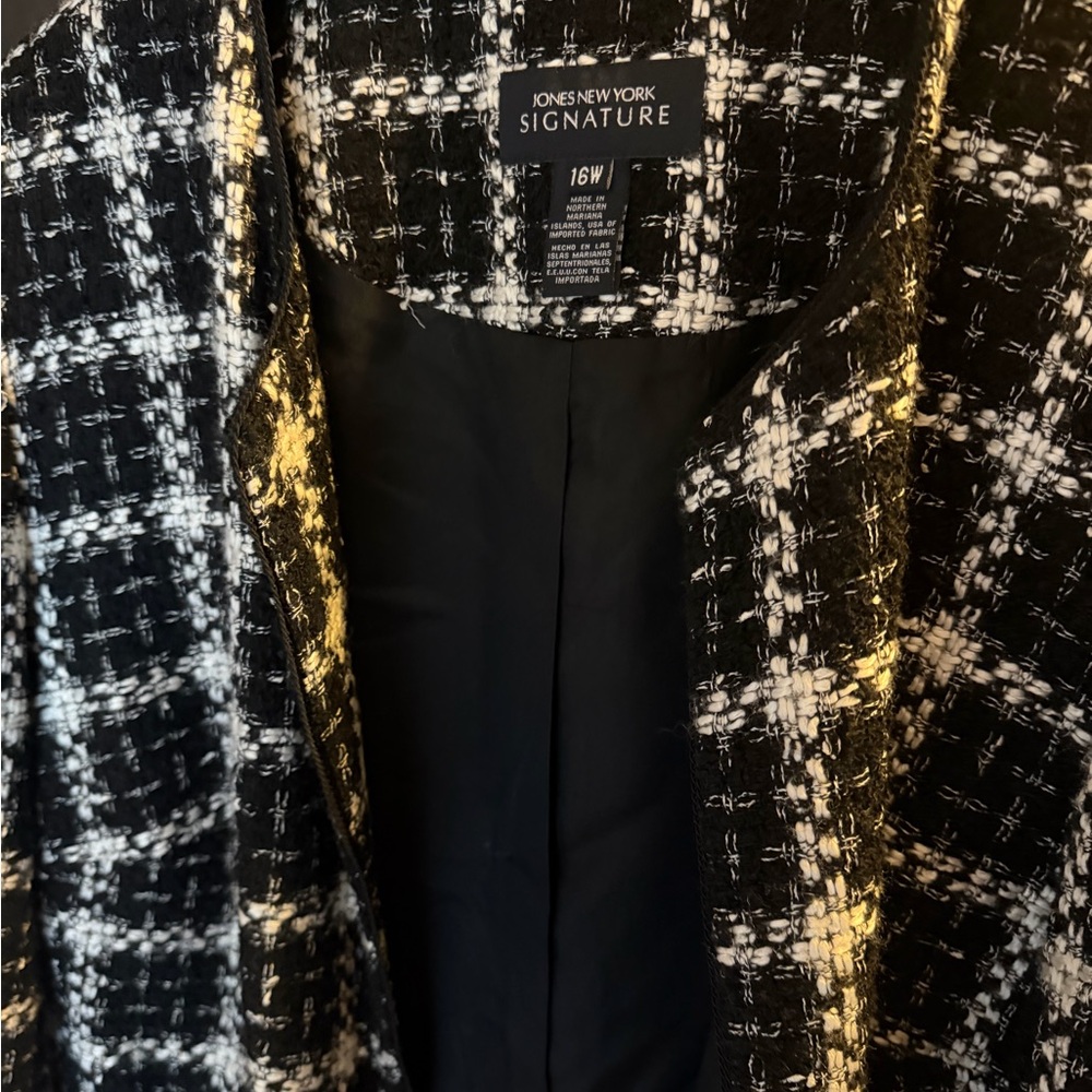 Jones New York Signature Plaid Blazer in Black and White